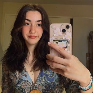 Meet your Posher, Alyssa